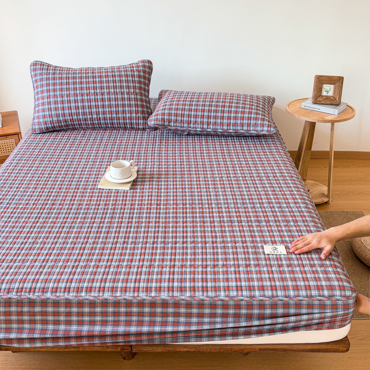 91家纺网 家纺一手货源 找家纺 居眠 2026新款全棉色织水洗棉格子夹棉棉花床笠 夹棉款-瑞土兰