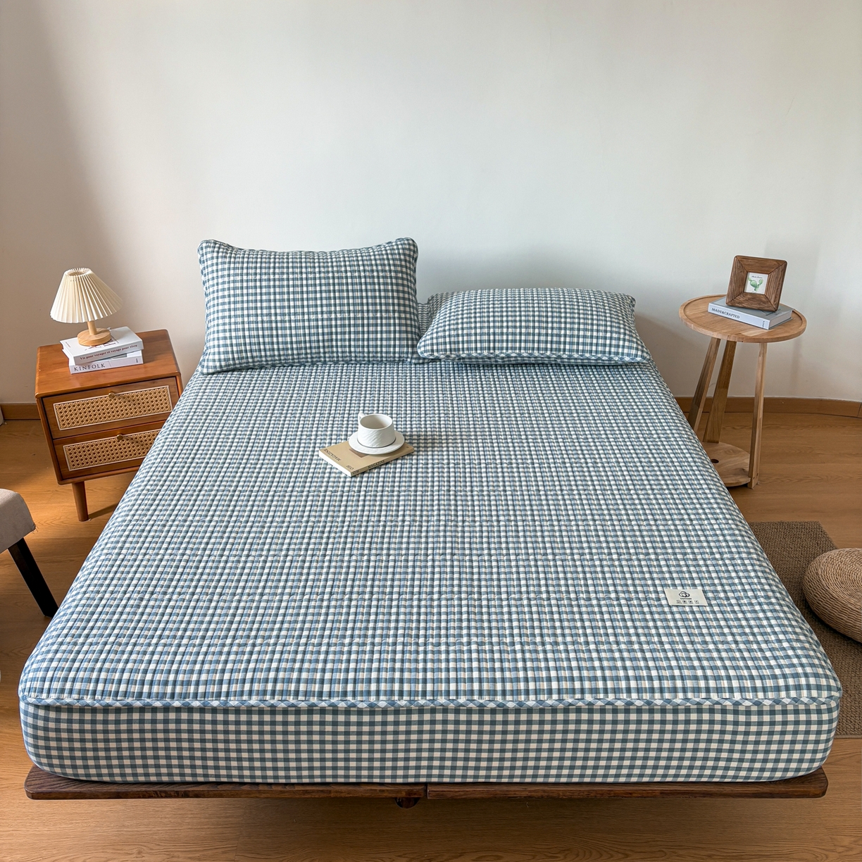 91家纺网 家纺一手货源 找家纺 居眠 2026新款全棉色织水洗棉格子夹棉棉花床笠 夹棉款-水兰小格