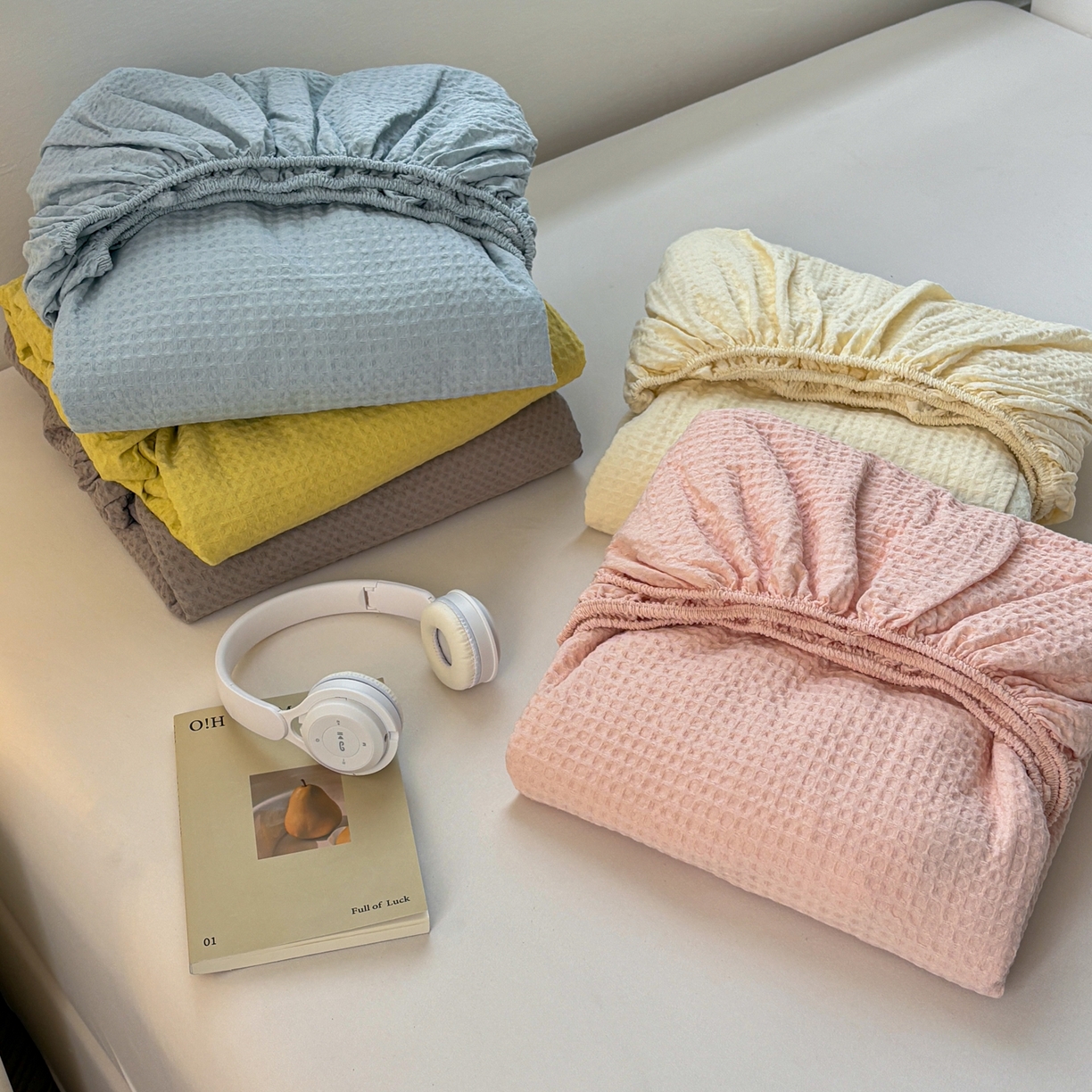 91家纺网 家纺一手货源 找家纺 居眠 2026新款全棉华夫格毛巾绣系列床笠 组合叠拍