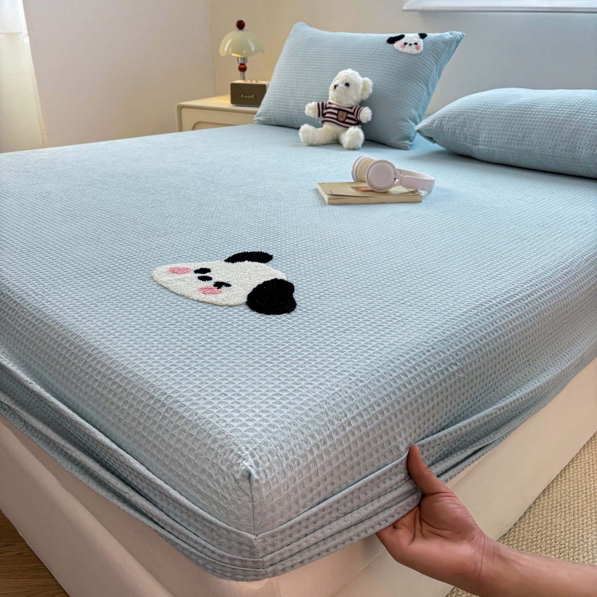 91家纺网 家纺一手货源 找家纺 居眠 2026新款全棉华夫格毛巾绣系列床笠 欢乐狗-蓝