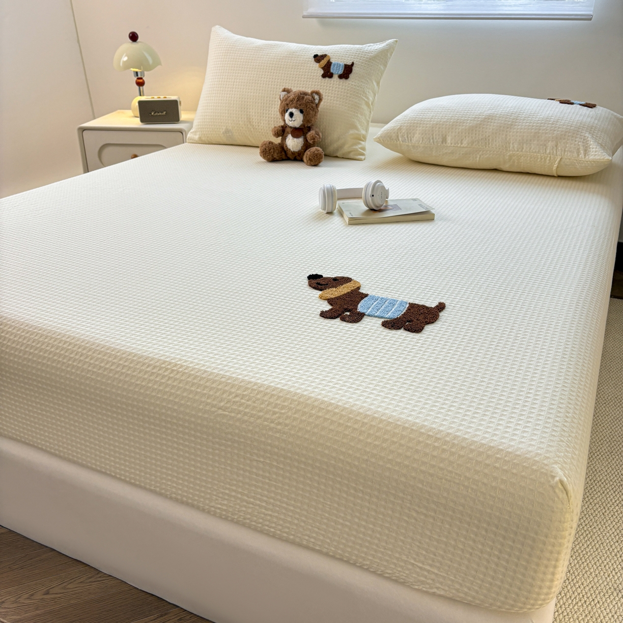 91家纺网 家纺一手货源 找家纺 居眠 2026新款全棉华夫格毛巾绣系列枕套 丑萌小狗-白