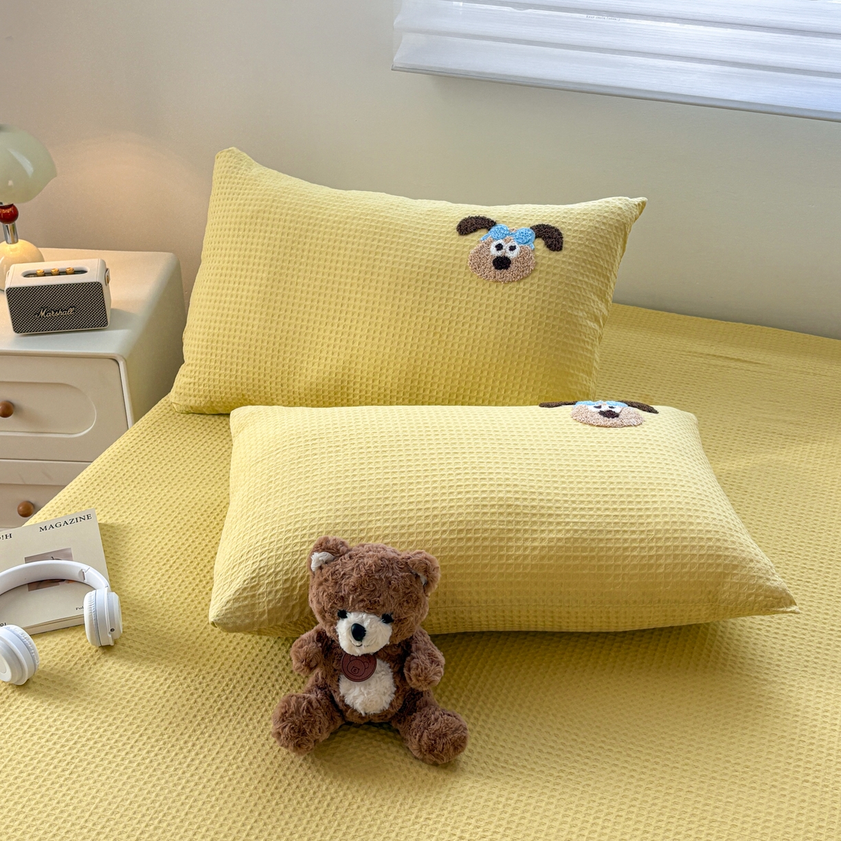 91家纺网 家纺一手货源 找家纺 居眠 2026新款全棉华夫格毛巾绣系列枕套 泡芙小狗-黄