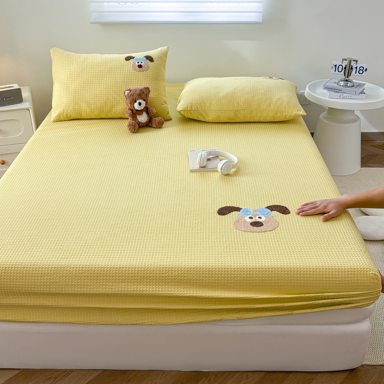 91家纺网 家纺一手货源 找家纺 居眠 2026新款全棉华夫格毛巾绣系列枕套 泡芙小狗-黄