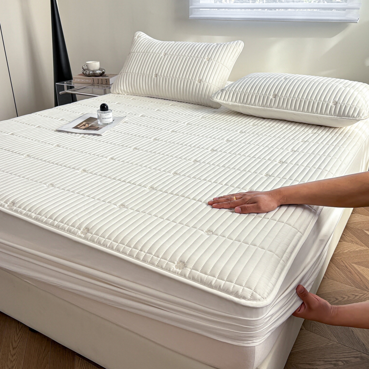 91家纺网 家纺一手货源 找家纺 （总）居眠 2026新款全棉133-72爱丽花夹棉棉花刺绣床笠