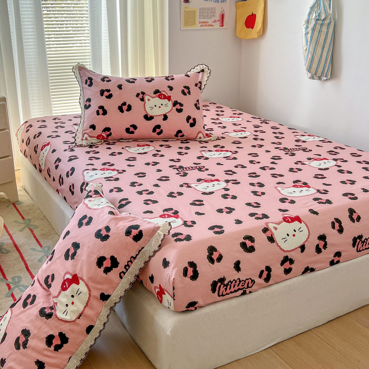 91家纺网 家纺一手货源 找家纺 希诺家居 2026新款费尔岛风全棉小清新单品床单床笠三件套 千禧喵-粉