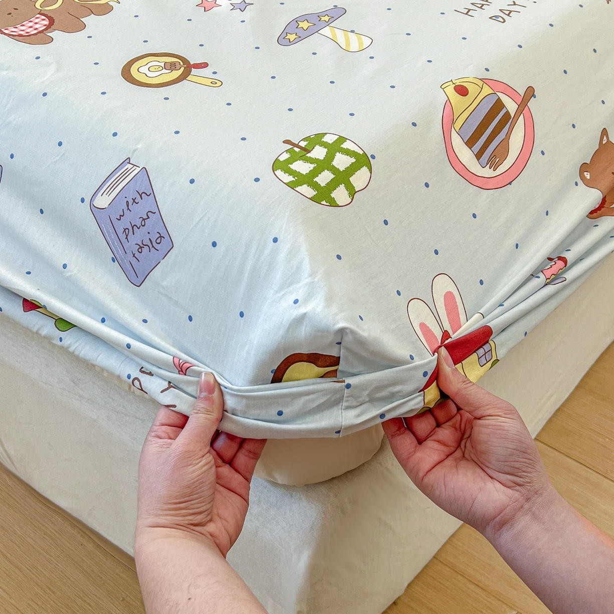 91家纺网 家纺一手货源 找家纺 希诺家居 2026新款费尔岛风全棉小清新单品床单床笠三件套 萌趣烘焙屋