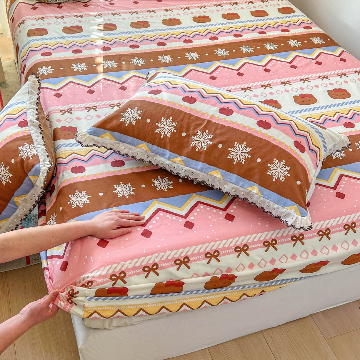 希诺家居 2026新款费尔岛风全棉小清新单品床单床笠三件套 秘境苹果猫