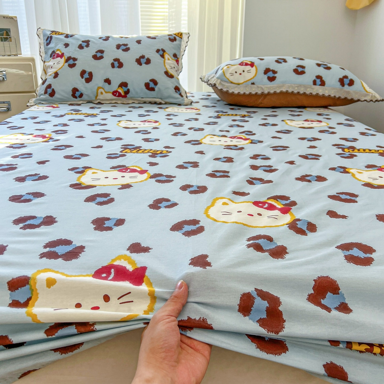 91家纺网 家纺一手货源 找家纺 希诺家居 2026新款费尔岛风全棉小清新单品床单床笠三件套 千禧喵-蓝