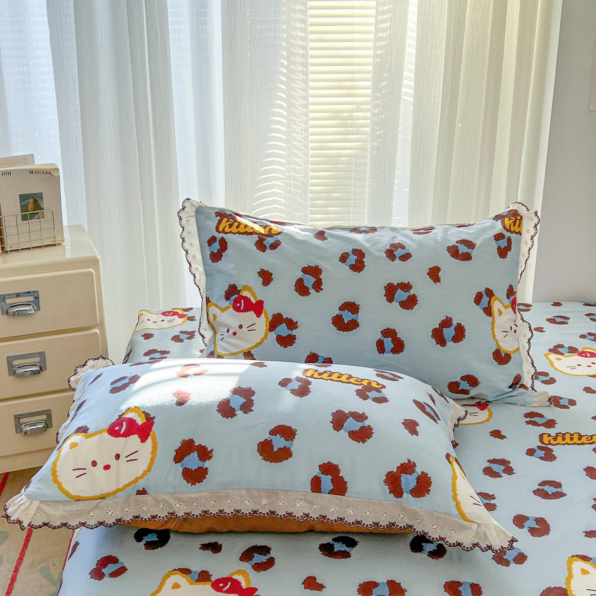 91家纺网 家纺一手货源 找家纺 希诺家居 2026新款费尔岛风全棉小清新单品床单床笠三件套 千禧喵-蓝