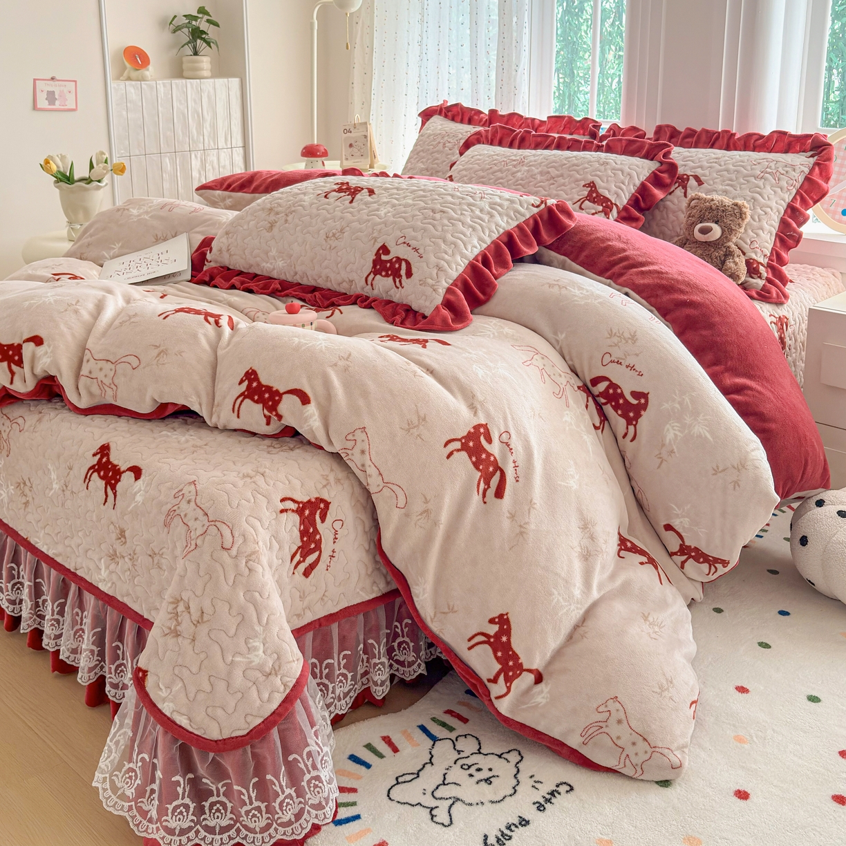 91家纺网 家纺一手货源 找家纺 铠畅 2025新款加厚牛奶绒床盖四件套 经典小马