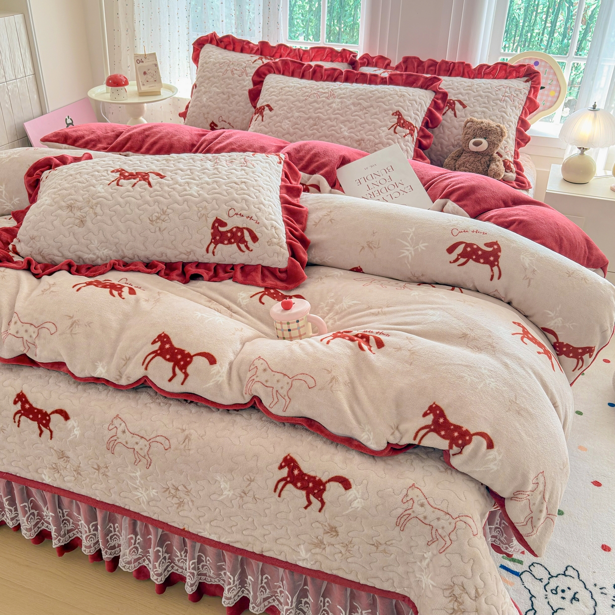 91家纺网 家纺一手货源 找家纺 铠畅 2025新款加厚牛奶绒床盖四件套 经典小马