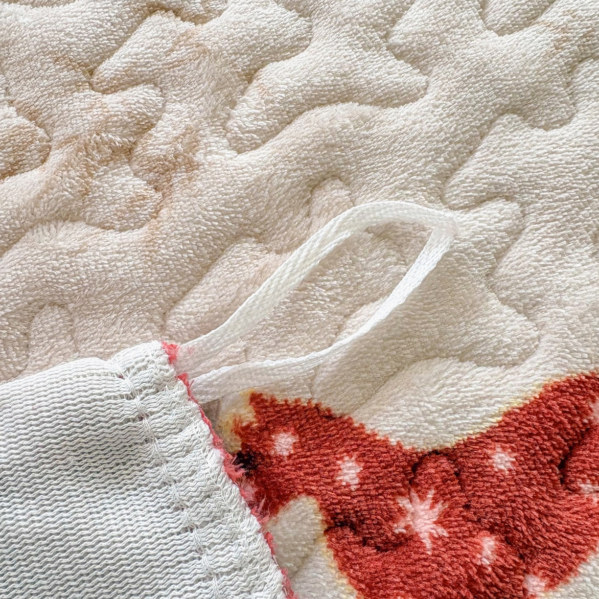 91家纺网 家纺一手货源 找家纺  铠畅 2025新款加厚牛奶绒床盖四件套 马上有福