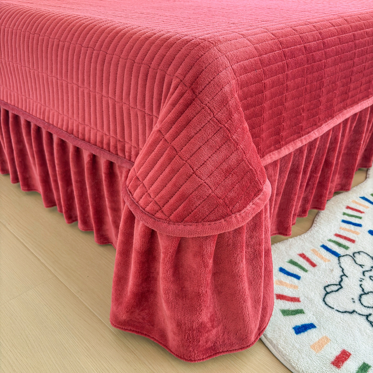 91家纺网 家纺一手货源 找家纺 （总）铠畅家纺 2026新款花边款牛奶绒床盖四件套床褥 炕垫四件套