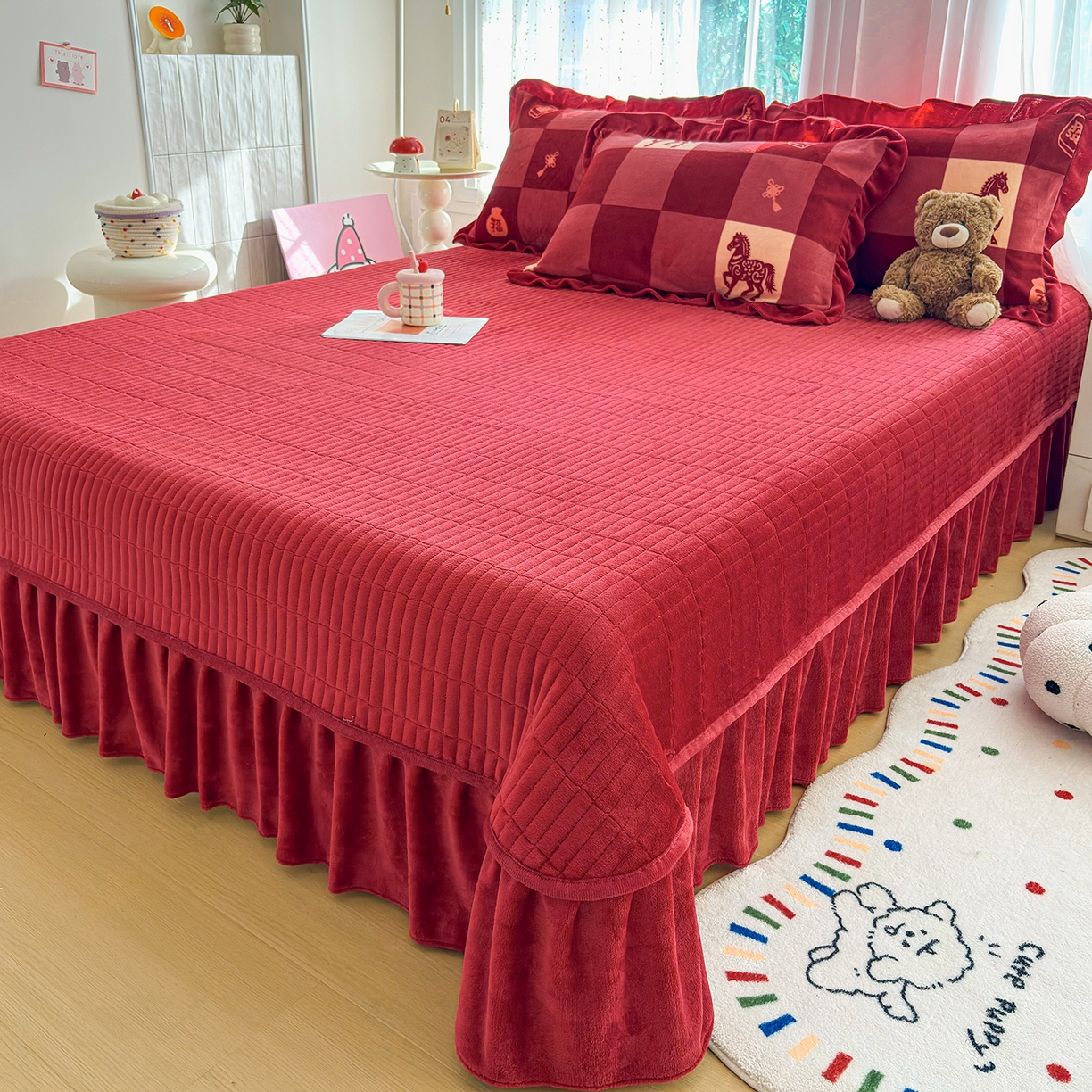 91家纺网 家纺一手货源 找家纺 铠畅家纺 2026新款花边款牛奶绒床盖四件套床褥 炕垫四件套 花边款-新年小马