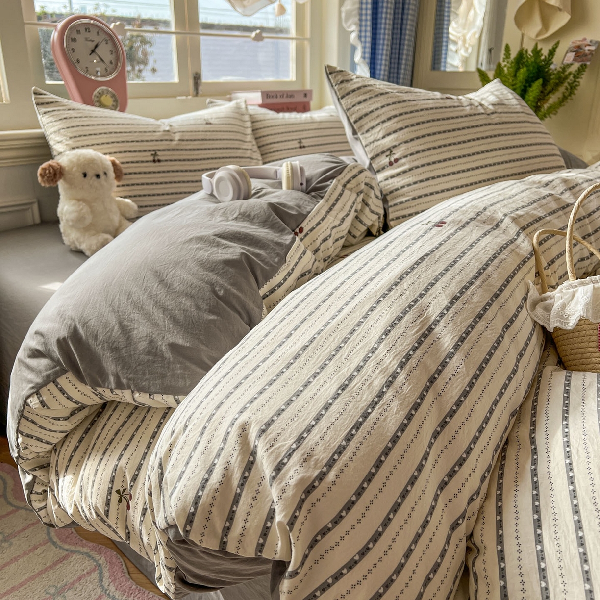 思诺羽床笠 2026新款古法水洗仿棉云感棉三件套四件套 灰樱桃