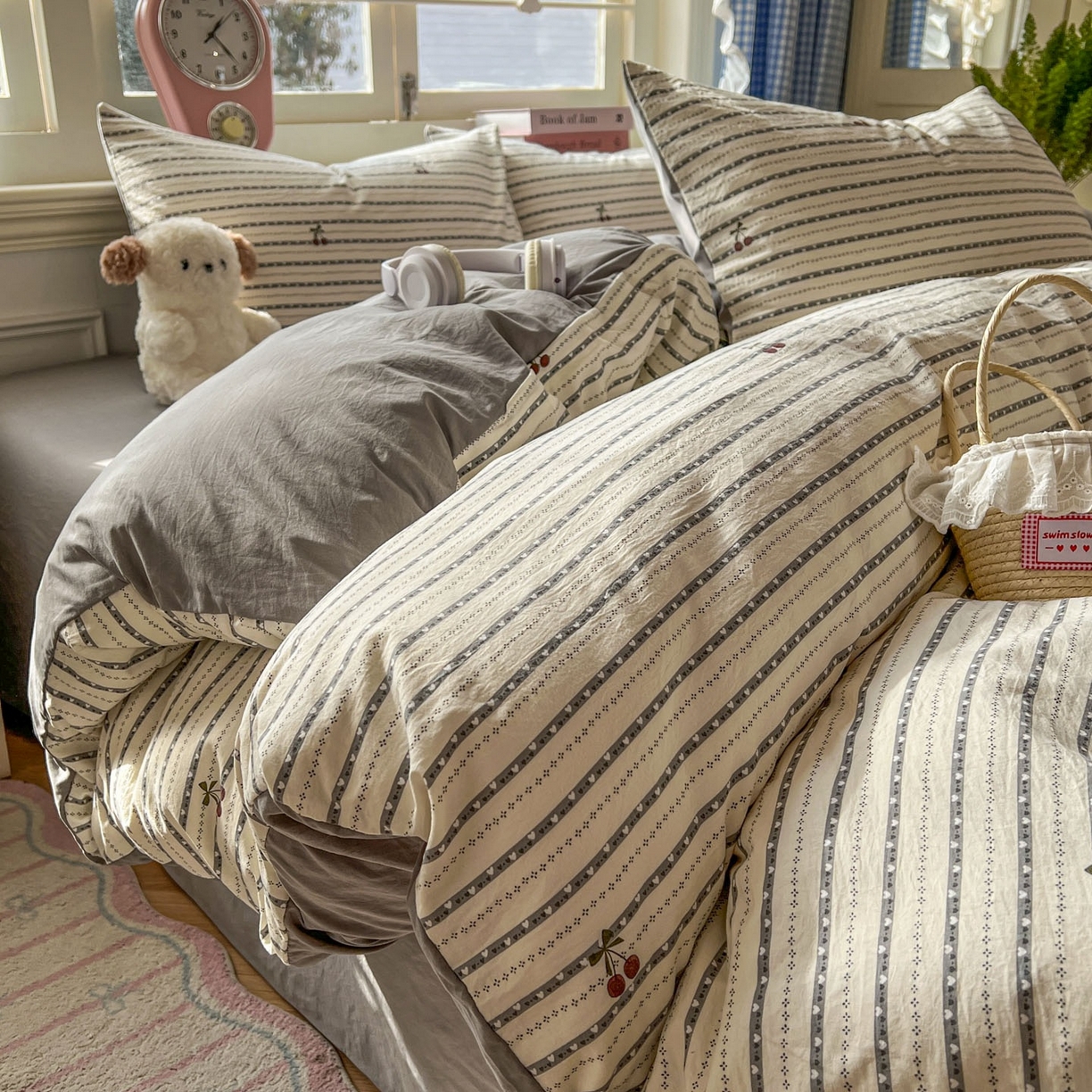 91家纺网 家纺一手货源 找家纺 思诺羽床笠 2026新款古法水洗仿棉云感棉三件套四件套 灰樱桃