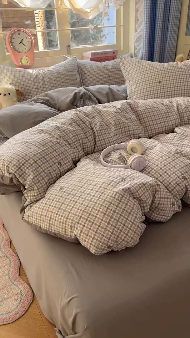 91家纺网 家纺一手货源 找家纺 思诺羽床笠 2026新款古法水洗仿棉云感棉三件套四件套 星星格纹