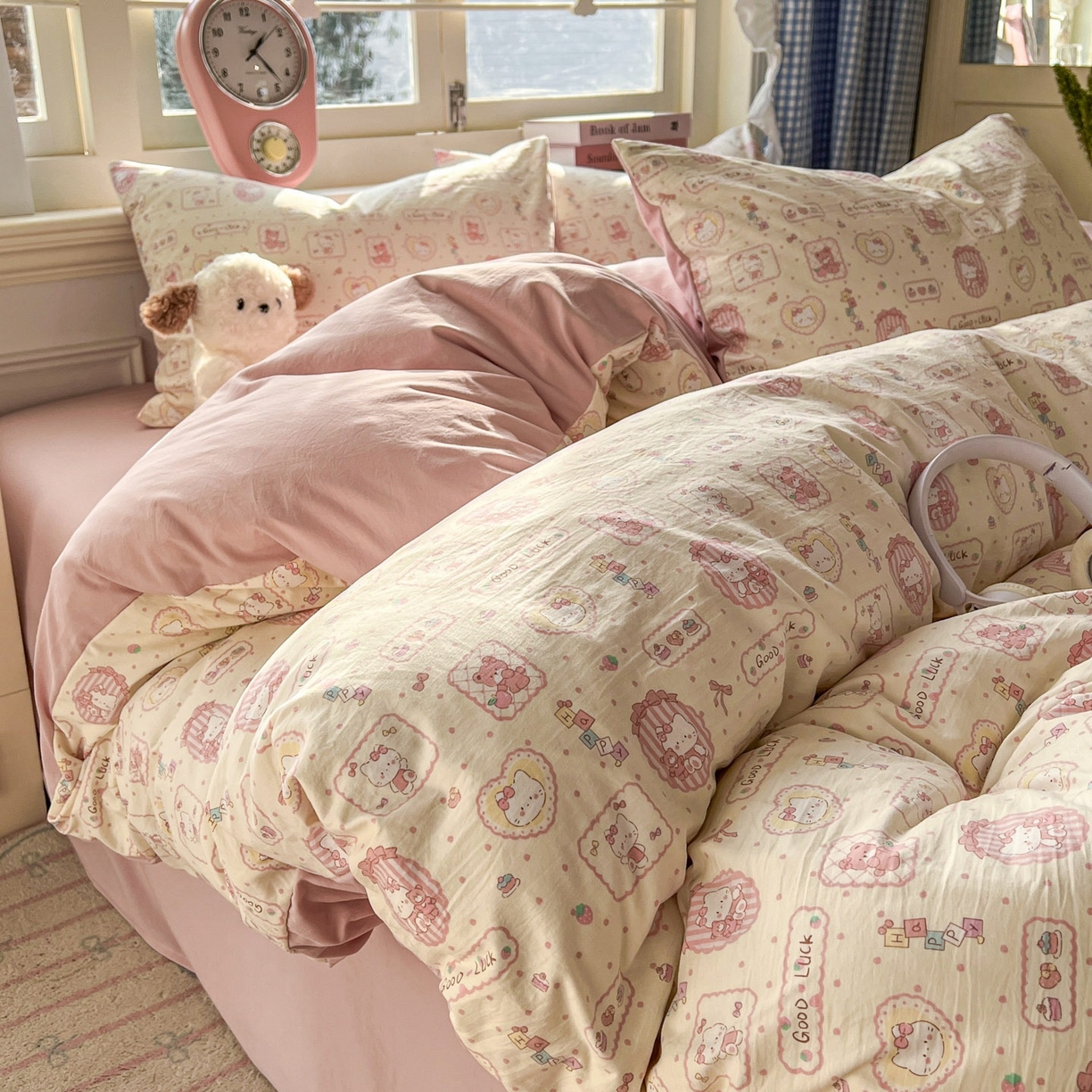 91家纺网 家纺一手货源 找家纺 思诺羽床笠 2026新款古法水洗仿棉云感棉三件套四件套 Kitty猫