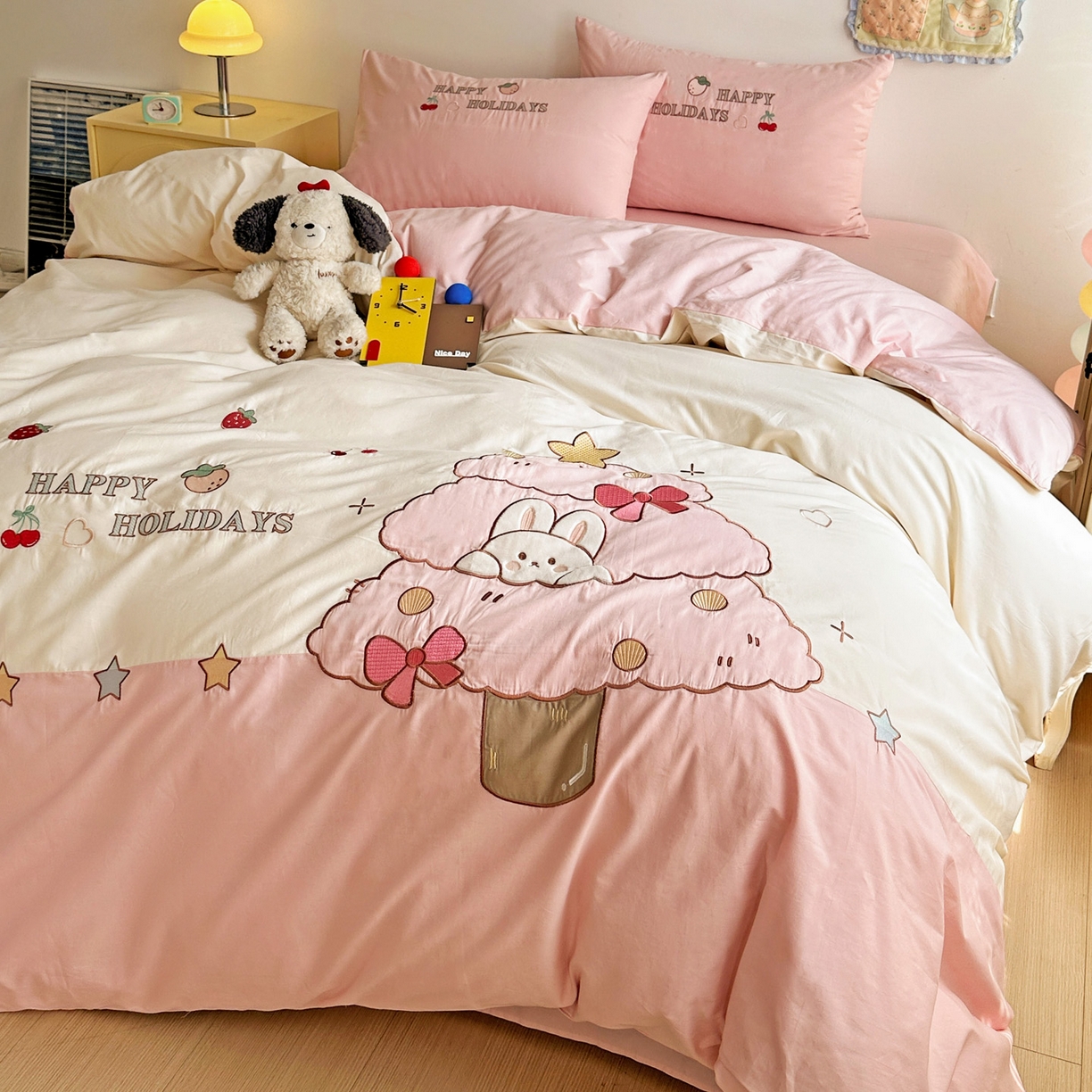 91家纺网 家纺一手货源 找家纺 （总）暖意家纺 2026新款全棉A类母婴级60支水洗棉贴布绣三四件套