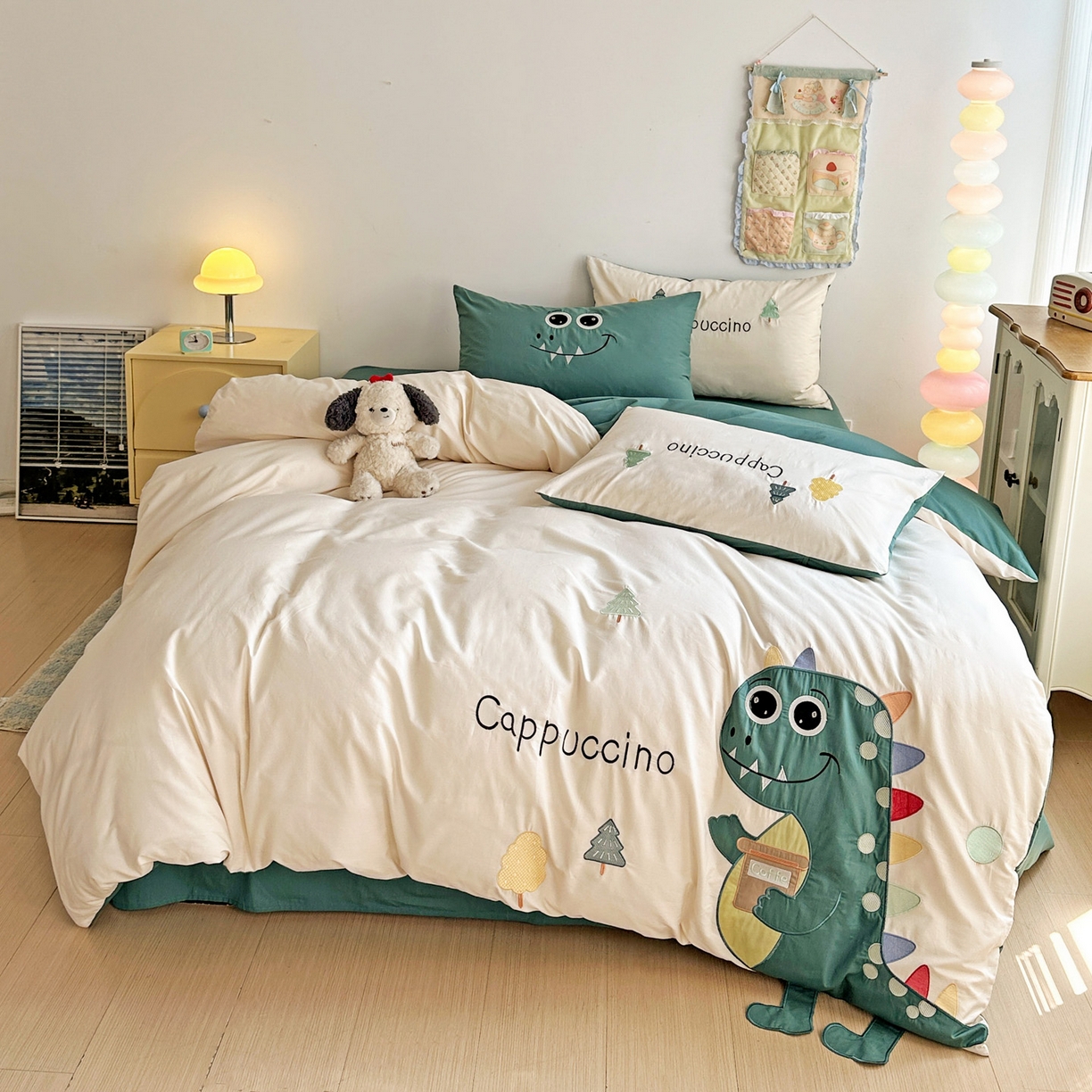 91家纺网 家纺一手货源 找家纺 暖意家纺 2026新款全棉A类60支水洗棉贴布绣三四件套 可爱恐龙