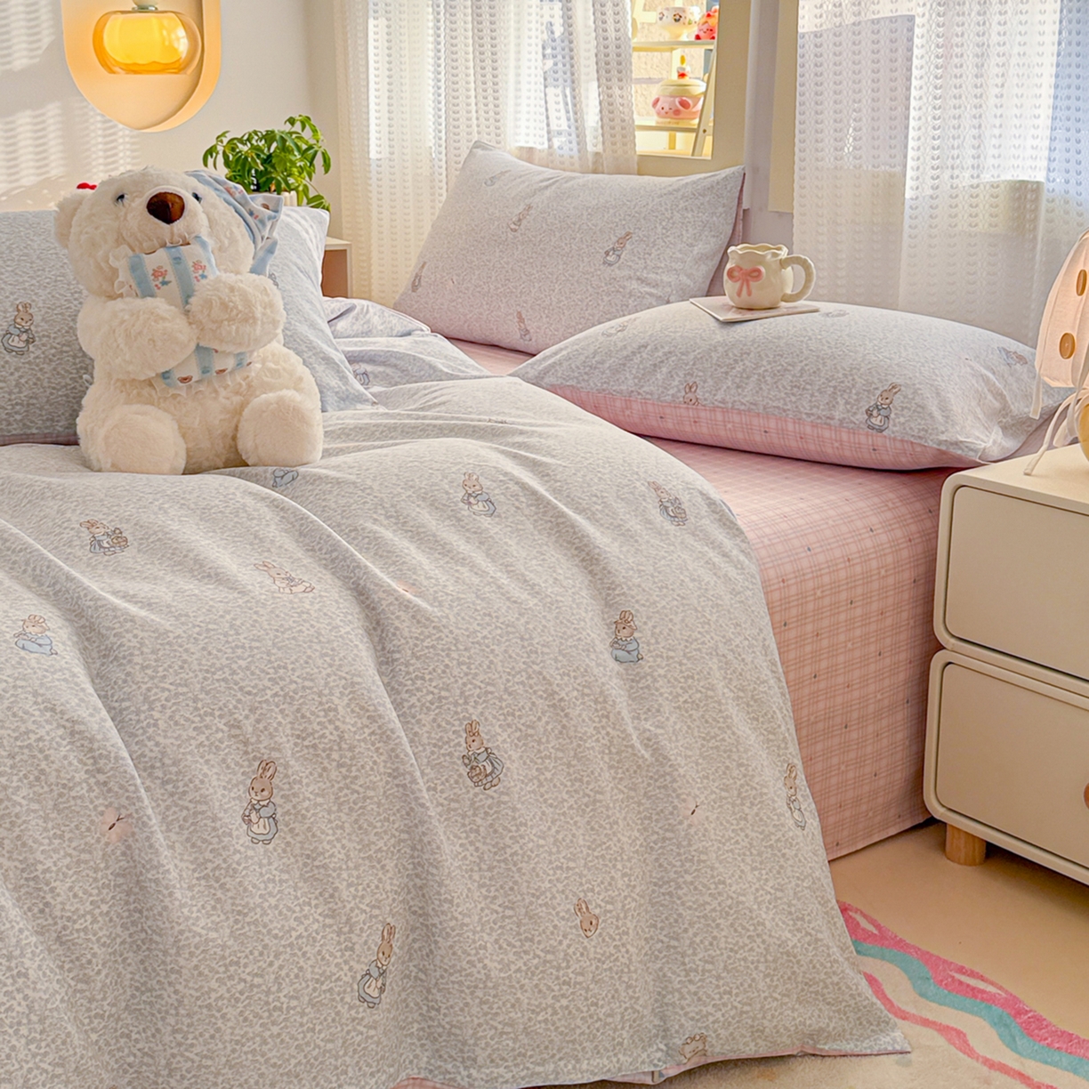 91家纺网 家纺一手货源 找家纺 呗旺鹿 2026新款全棉40支12868田园卡通小清新系列四件套 蓝叶兔