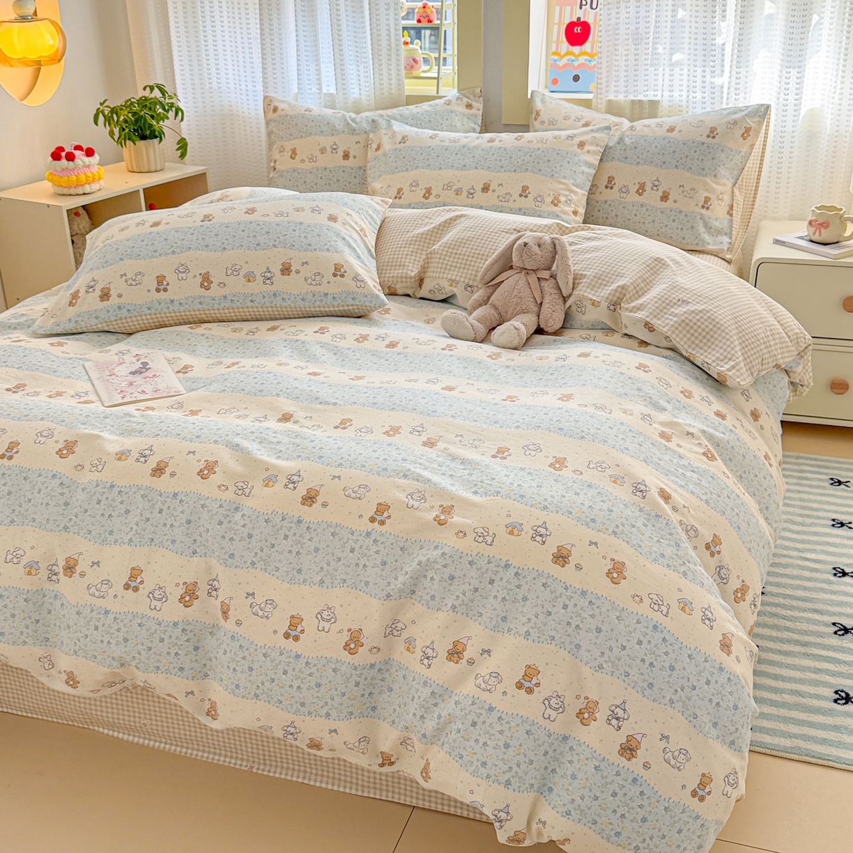 91家纺网 家纺一手货源 找家纺 呗旺鹿 2026新款全棉40支12868田园卡通小清新系列四件套 三小只