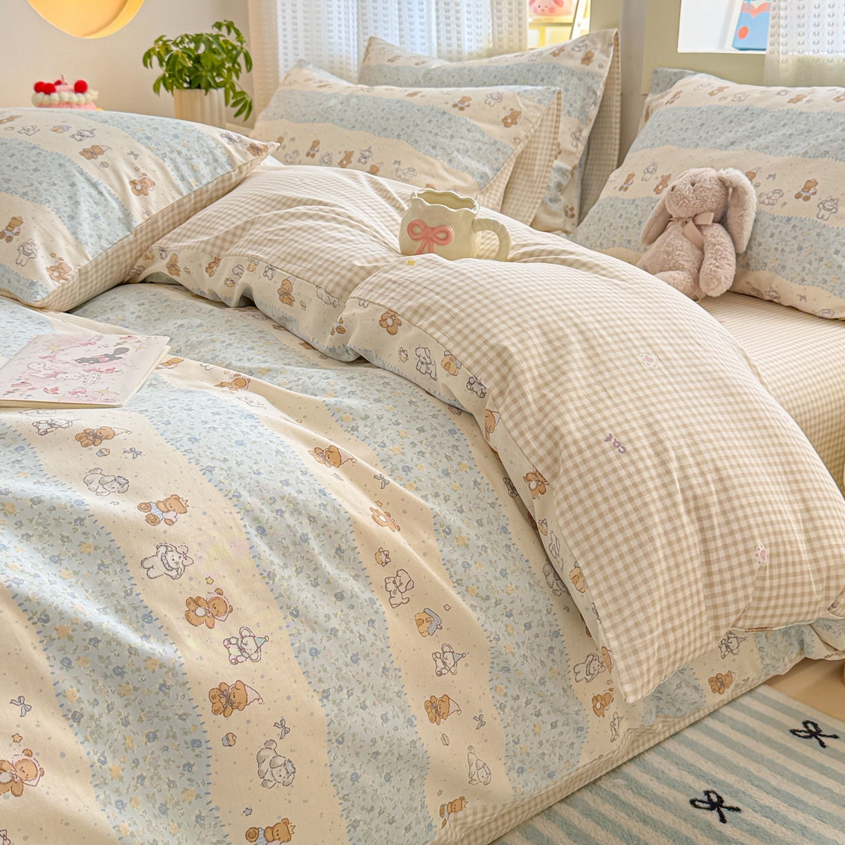 91家纺网 家纺一手货源 找家纺 呗旺鹿 2026新款全棉40支12868田园卡通小清新系列四件套 三小只