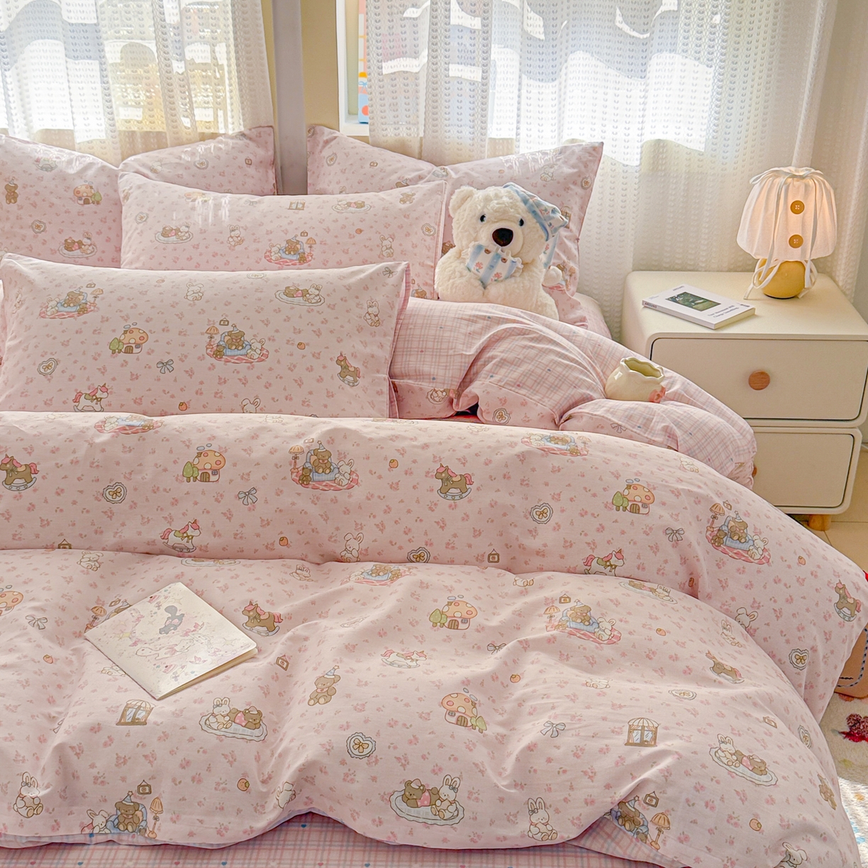 91家纺网 家纺一手货源 找家纺 呗旺鹿 2026新款全棉40支12868田园卡通小清新系列四件套 童话乐园