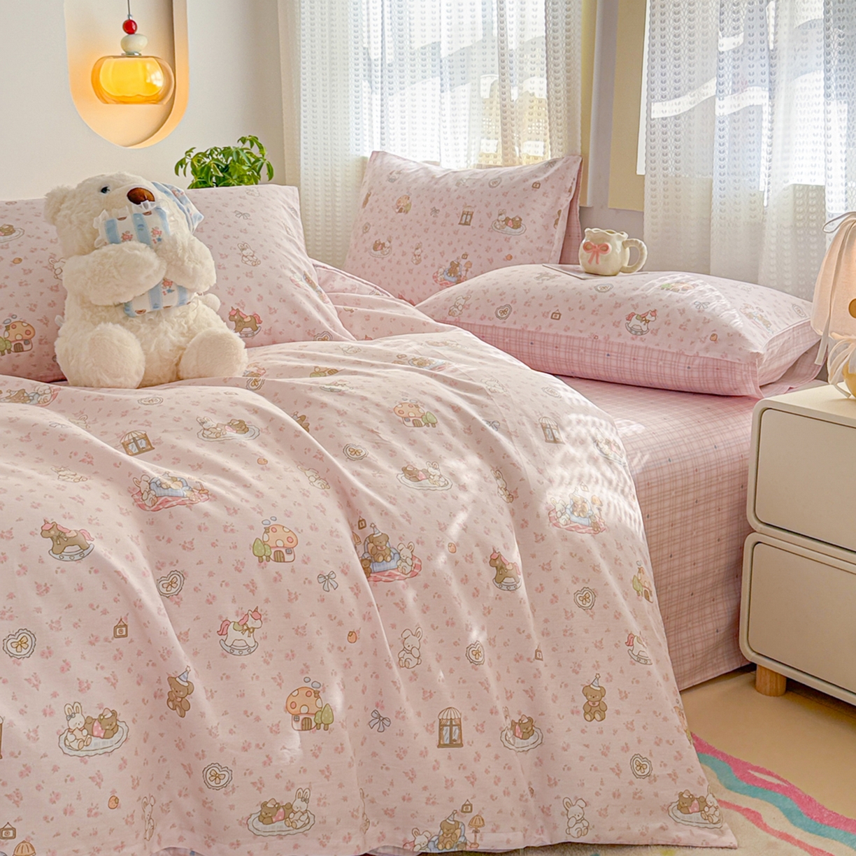 91家纺网 家纺一手货源 找家纺 呗旺鹿 2026新款全棉40支12868田园卡通小清新系列四件套 童话乐园