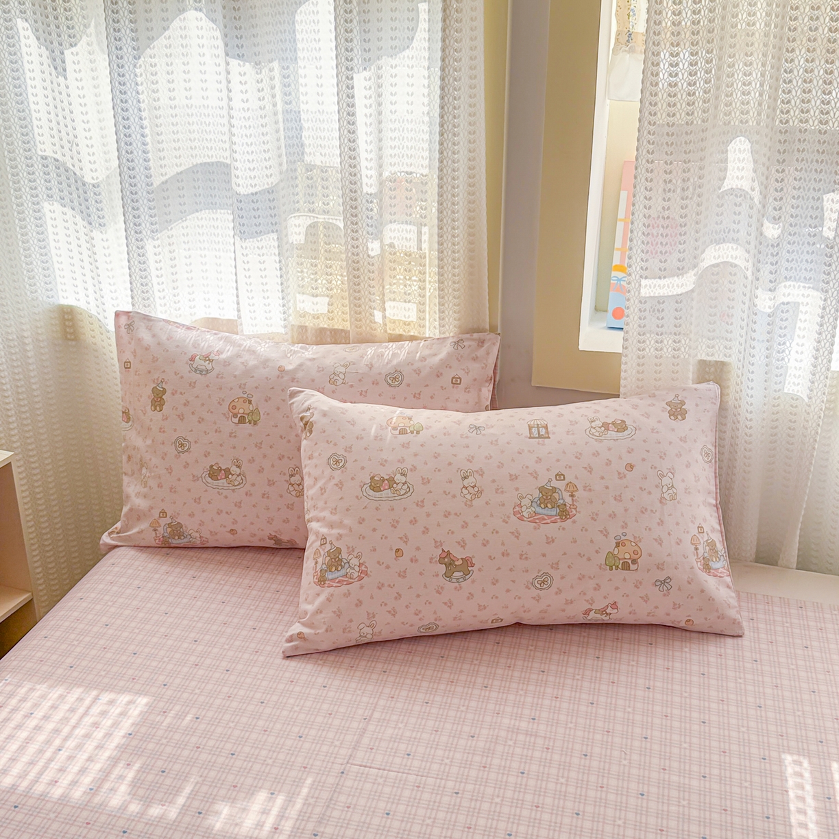 91家纺网 家纺一手货源 找家纺 呗旺鹿 2026新款全棉40支12868田园卡通小清新系列四件套 童话乐园