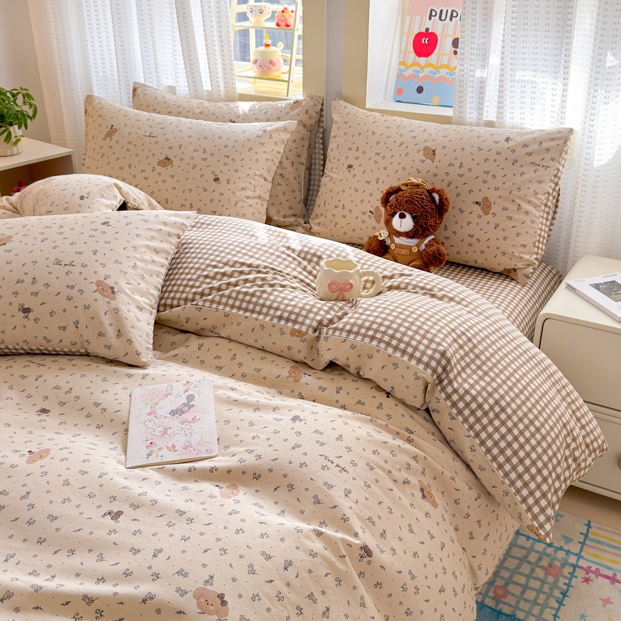 91家纺网 家纺一手货源 找家纺 呗旺鹿 2026新款全棉40支12868田园卡通小清新系列四件套 小熊艺语