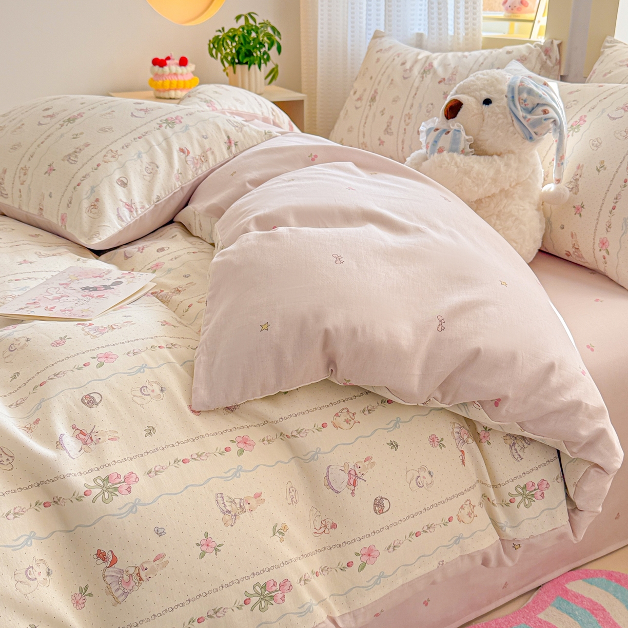 91家纺网 家纺一手货源 找家纺 呗旺鹿 2026新款全棉40支12868田园卡通小清新系列四件套 L红茶兔兔