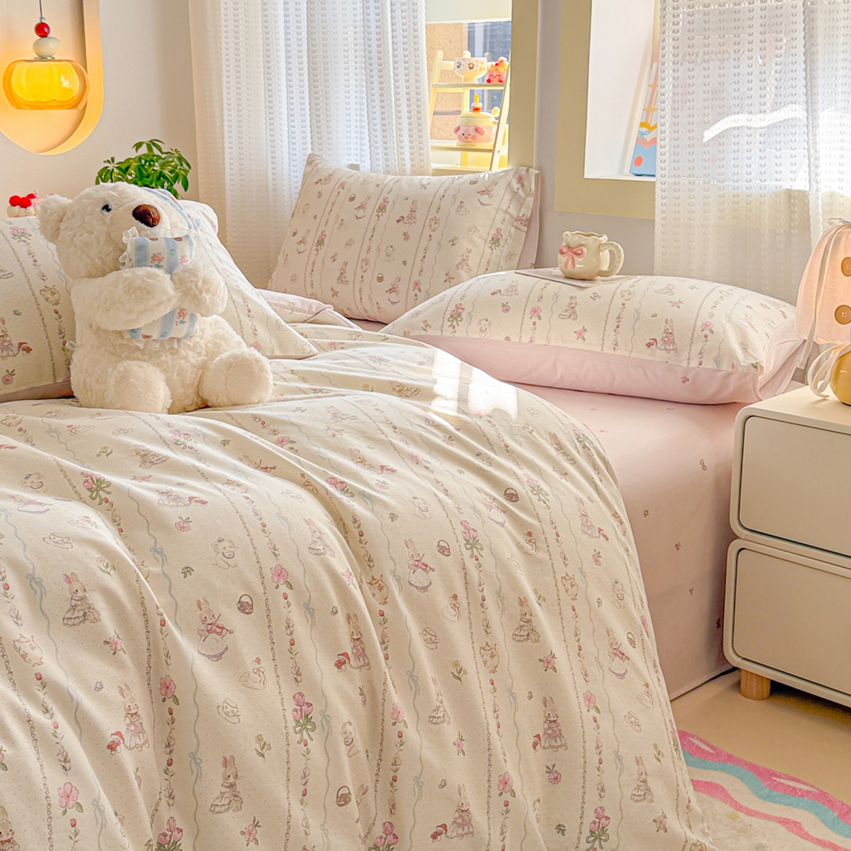 91家纺网 家纺一手货源 找家纺 呗旺鹿 2026新款全棉40支12868田园卡通小清新系列四件套 L红茶兔兔