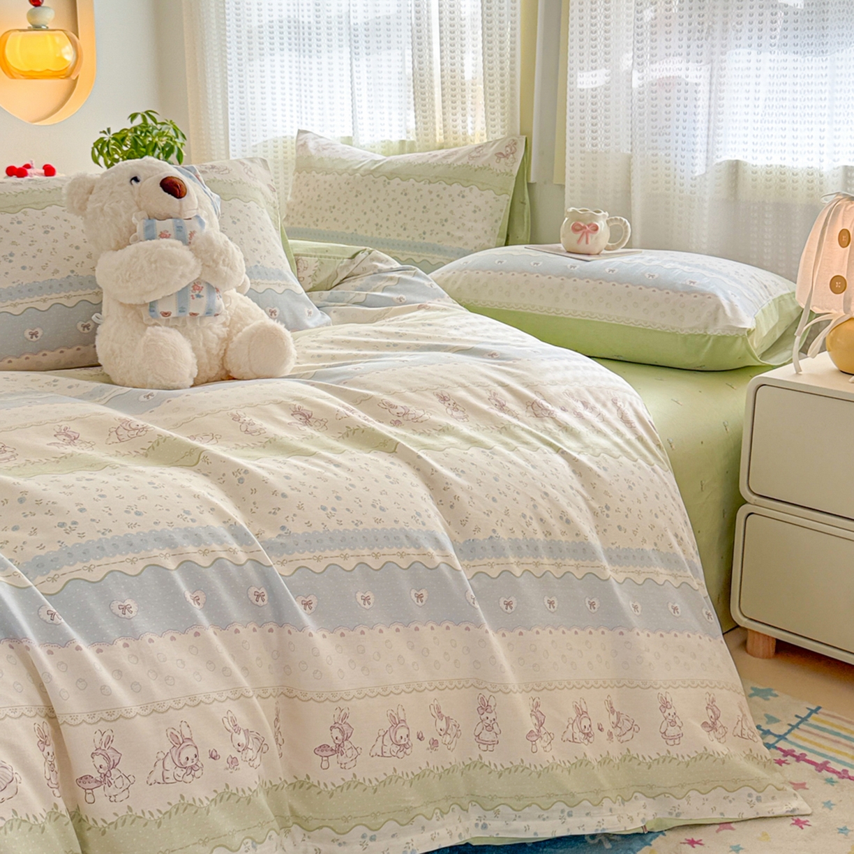 91家纺网 家纺一手货源 找家纺 呗旺鹿 2026新款全棉40支12868田园卡通小清新系列四件套 L浅糖兔叽