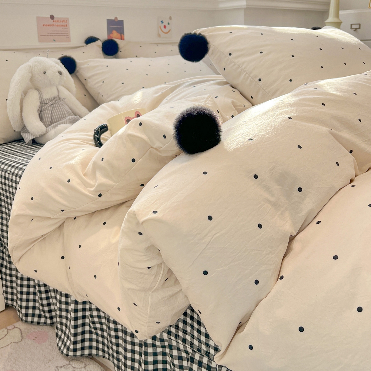 91家纺网 家纺一手货源 找家纺 富米莱（原臻工厂） 2026新款水洗棉波点黑格球球绝绝子床盖床裙四裙套 波点-米白