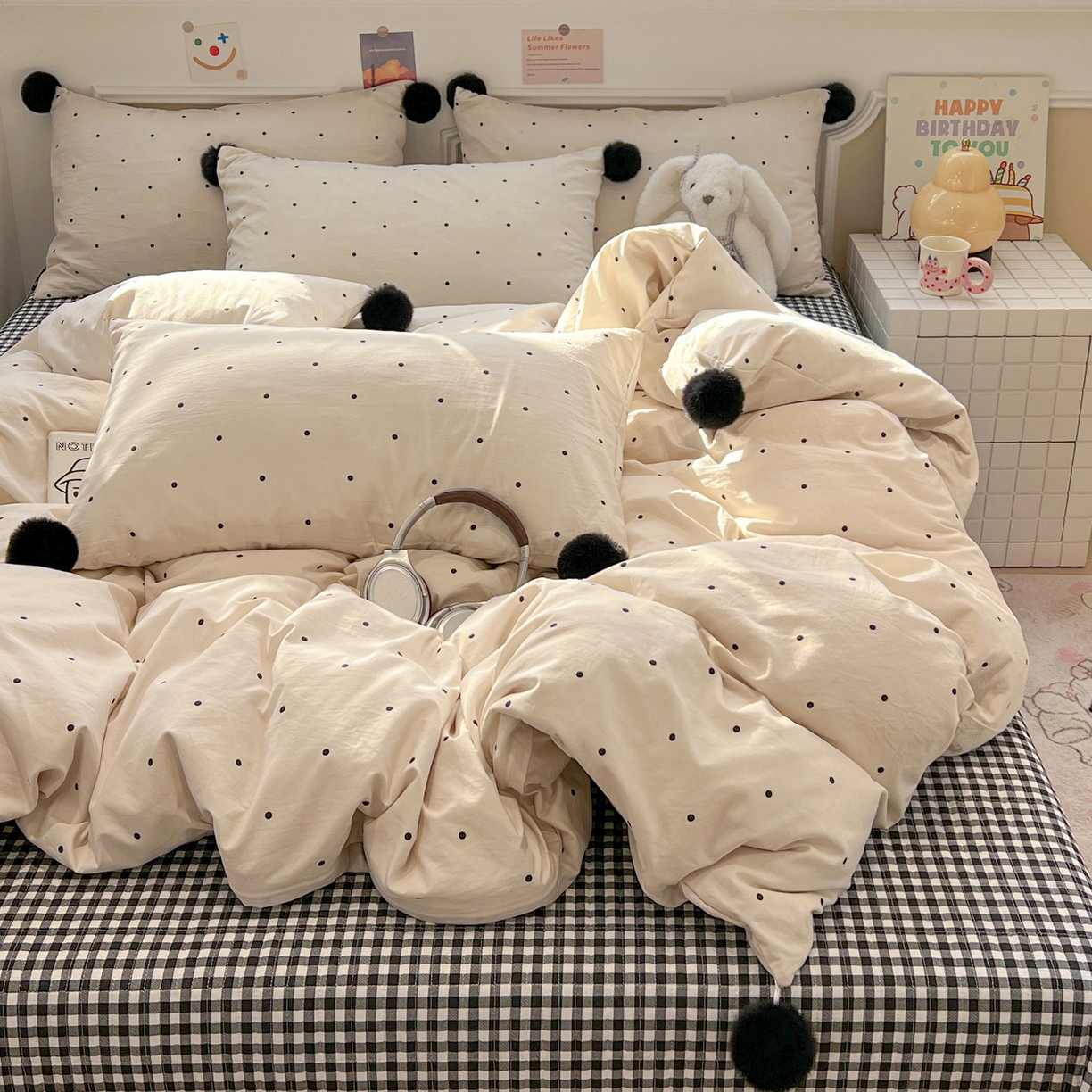 91家纺网 家纺一手货源 找家纺 富米莱（原臻工厂） 2026新款水洗棉波点黑格球球绝绝子床盖床裙四裙套 波点-米白