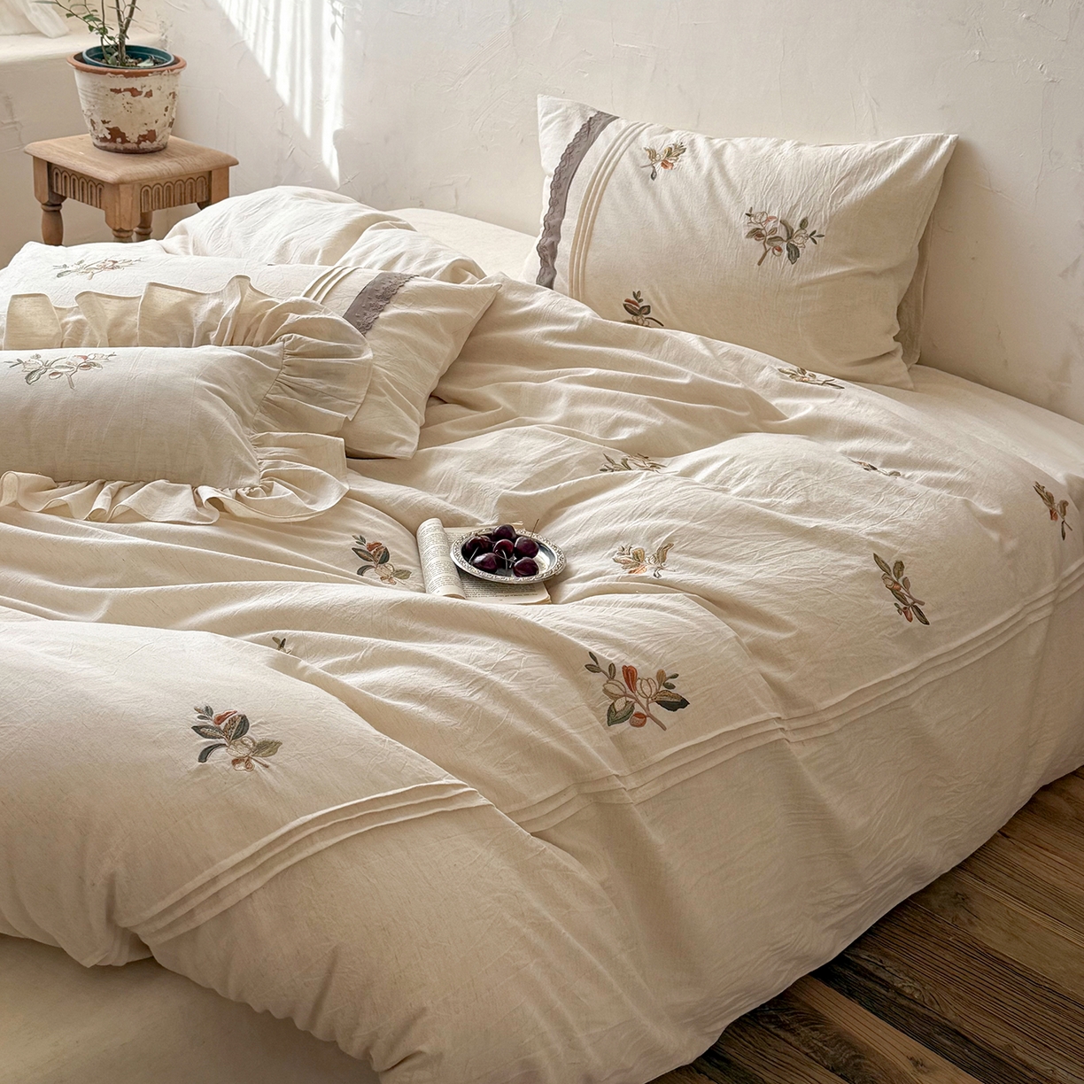 91家纺网 家纺一手货源 找家纺 （总）鹿班家居 2026春季新品色织棉麻精密刺绣系列四件套-秋桉花信（标准会员-20元）