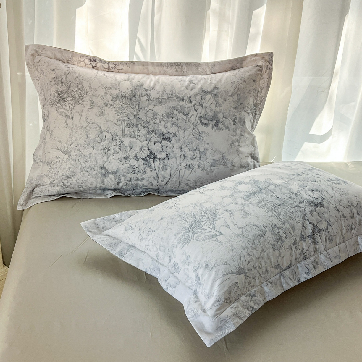91家纺网 家纺一手货源 找家纺 卧趣家纺 2026新款纯棉花卉系列全棉印花四件套 清珞-灰
