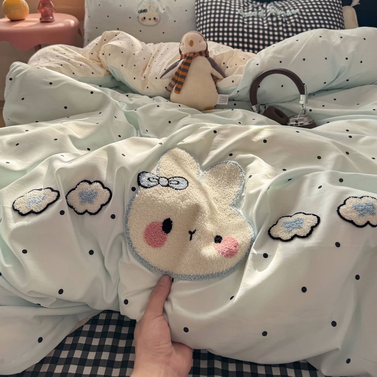 91家纺网 家纺一手货源 找家纺 （总）暖芯优选 2026新款小红书热款混搭风毛巾绣床上用品四件套韩版学生三件套