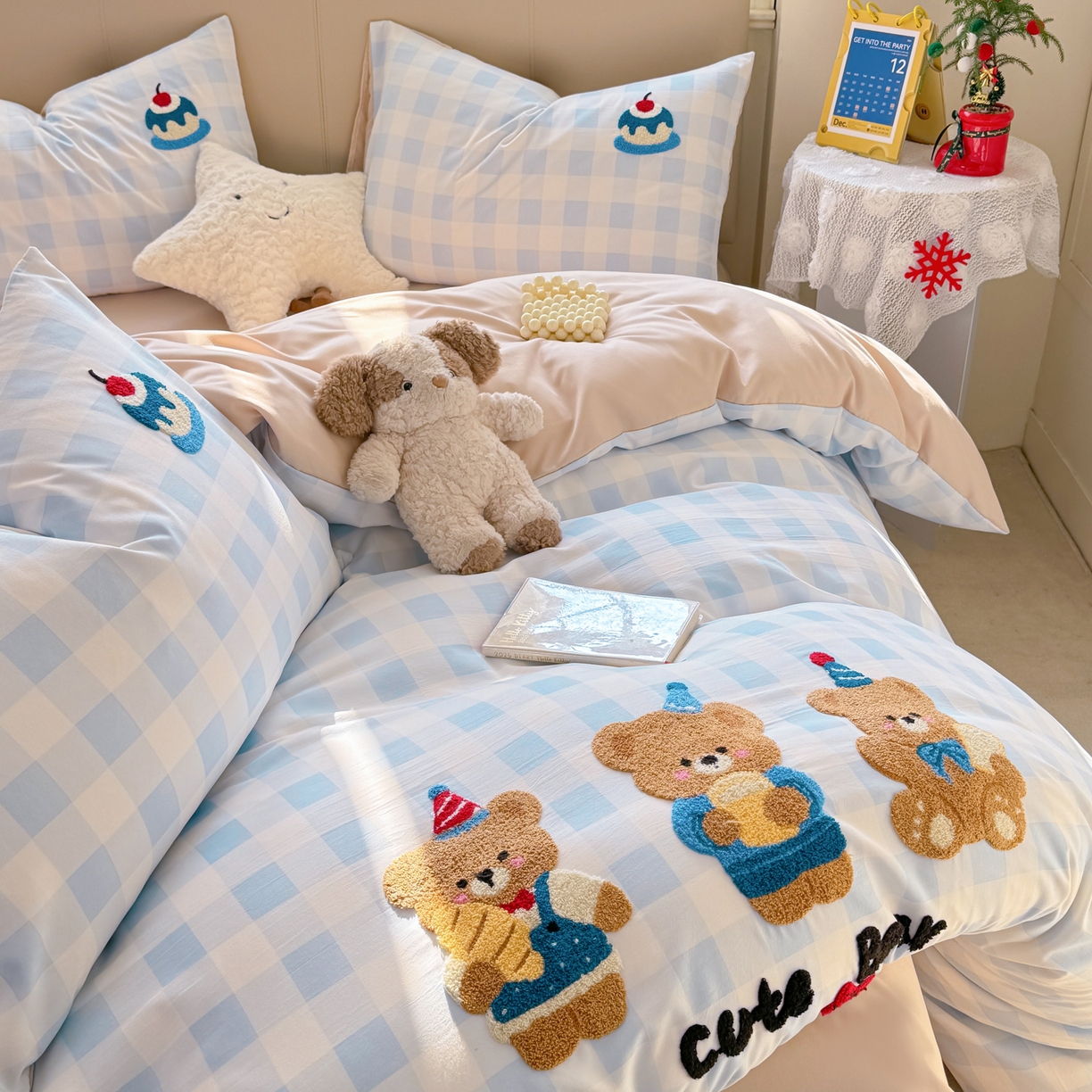 91家纺网 家纺一手货源 找家纺 暖芯优选 2026新款小红书热款混搭风毛巾绣床上用品四件套韩版学生三件套 好心情