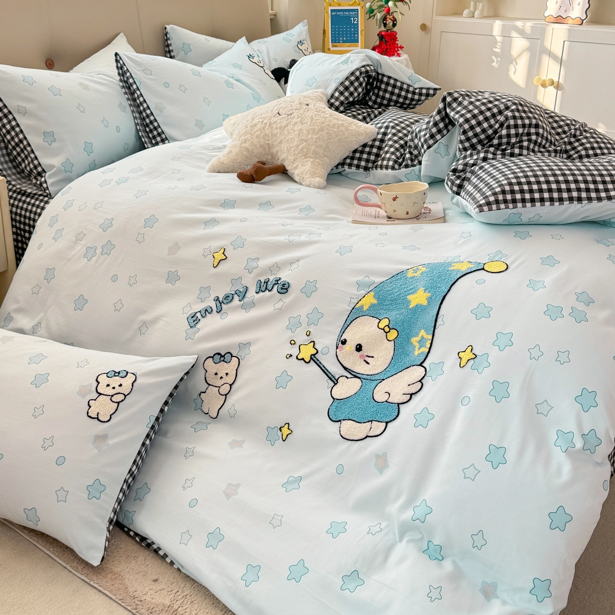 91家纺网 家纺一手货源 找家纺 暖芯优选 2026新款小红书热款混搭风毛巾绣床上用品四件套韩版学生三件套 星空缘