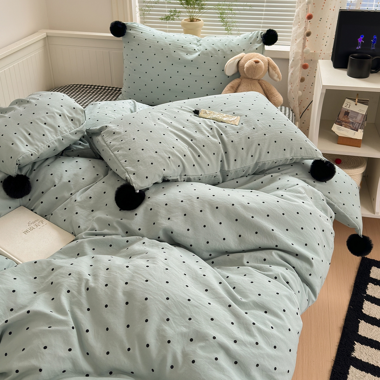 91家纺网 家纺一手货源 找家纺 暖芯优选 2026新款混搭圆点啵啵毛球款四件套学生三件套-小红书推荐 圆点啵啵-水绿