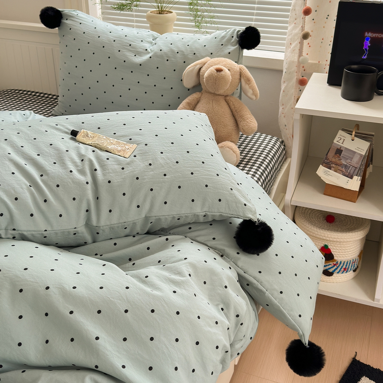 91家纺网 家纺一手货源 找家纺 暖芯优选 2026新款混搭圆点啵啵毛球款四件套学生三件套-小红书推荐 圆点啵啵-水绿