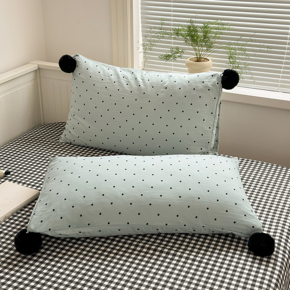 91家纺网 家纺一手货源 找家纺 暖芯优选 2026新款混搭圆点啵啵毛球款四件套学生三件套-小红书推荐 圆点啵啵-水绿