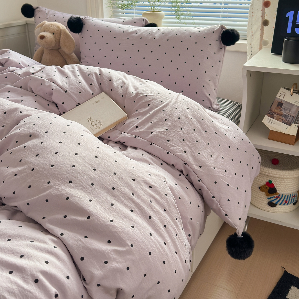 91家纺网 家纺一手货源 找家纺 暖芯优选 2026新款混搭圆点啵啵毛球款四件套学生三件套-小红书推荐 圆点啵啵-淡紫
