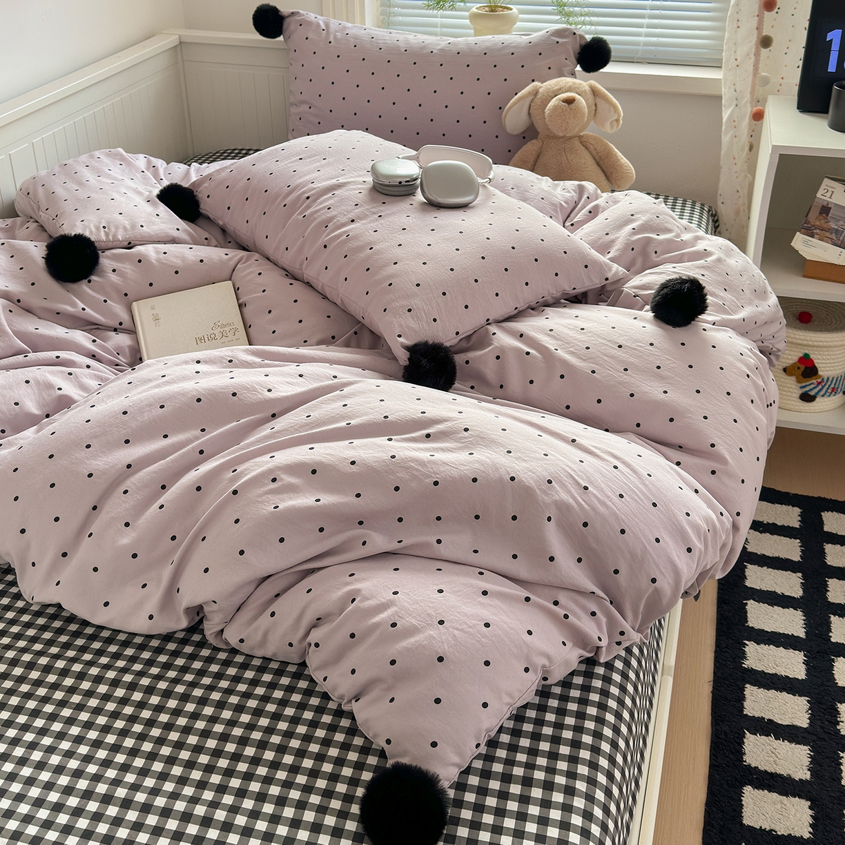 91家纺网 家纺一手货源 找家纺 暖芯优选 2026新款混搭圆点啵啵毛球款四件套学生三件套-小红书推荐 圆点啵啵-淡紫