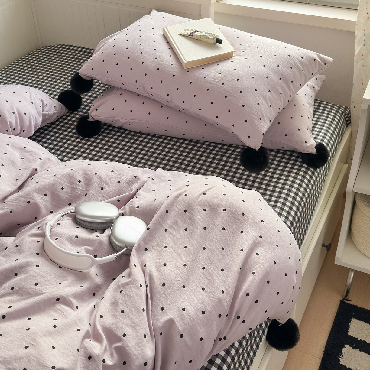91家纺网 家纺一手货源 找家纺 暖芯优选 2026新款混搭圆点啵啵毛球款四件套学生三件套-小红书推荐 圆点啵啵-淡紫