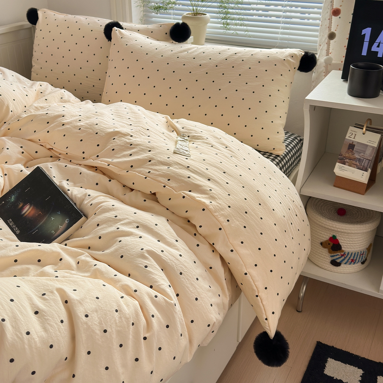 91家纺网 家纺一手货源 找家纺 暖芯优选 2026新款混搭圆点啵啵毛球款四件套学生三件套-小红书推荐 圆点啵啵-奶黄