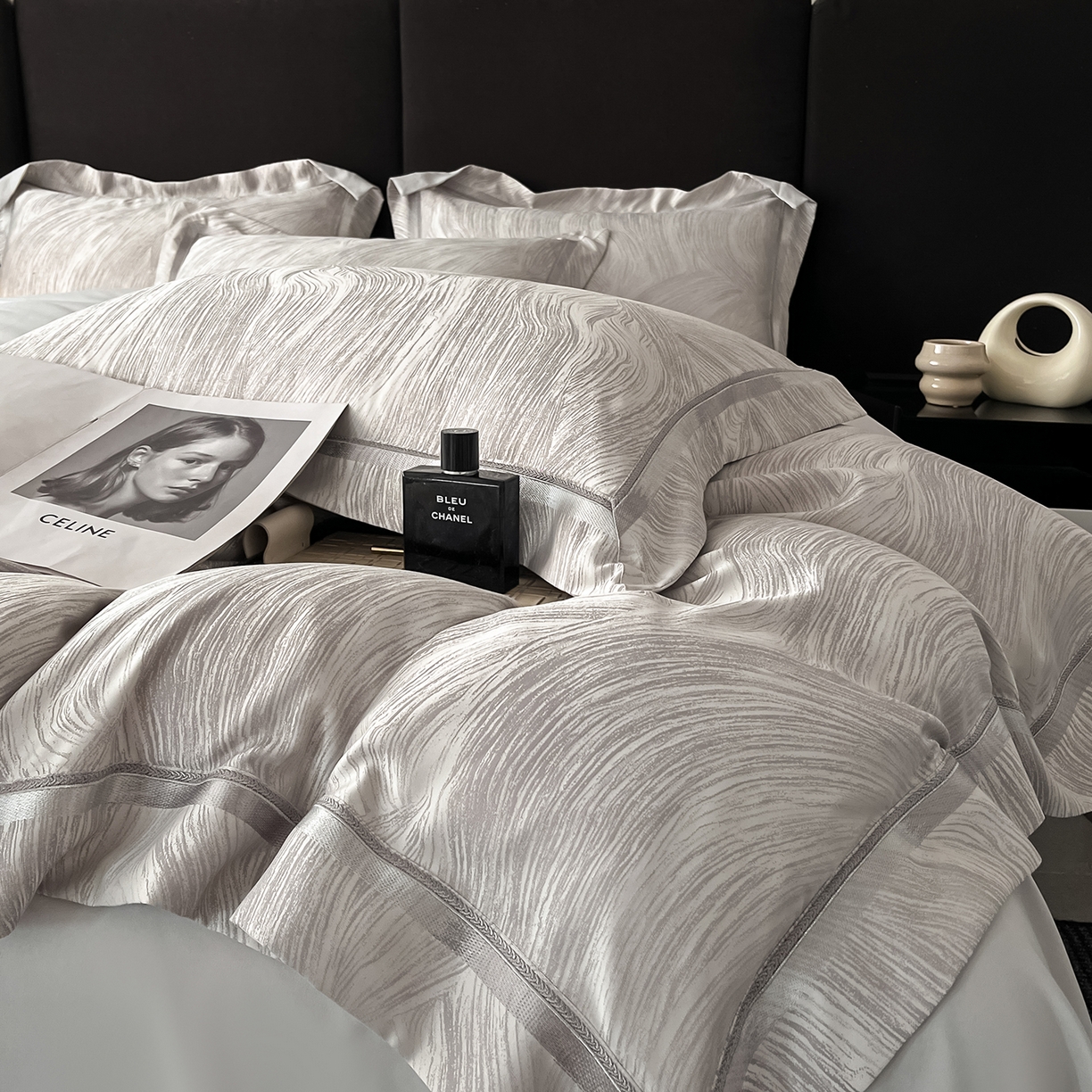 91家纺网 家纺一手货源 找家纺 置顶家纺 2026新款摩登天空亲肤磨毛提花系列四件套 摩登天空-浅灰