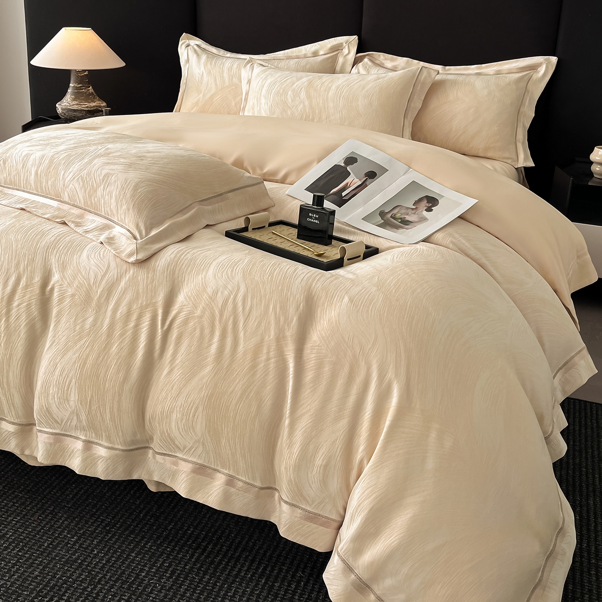 91家纺网 家纺一手货源 找家纺 置顶家纺 2026新款摩登天空亲肤磨毛提花系列四件套 摩登天空-浅香槟